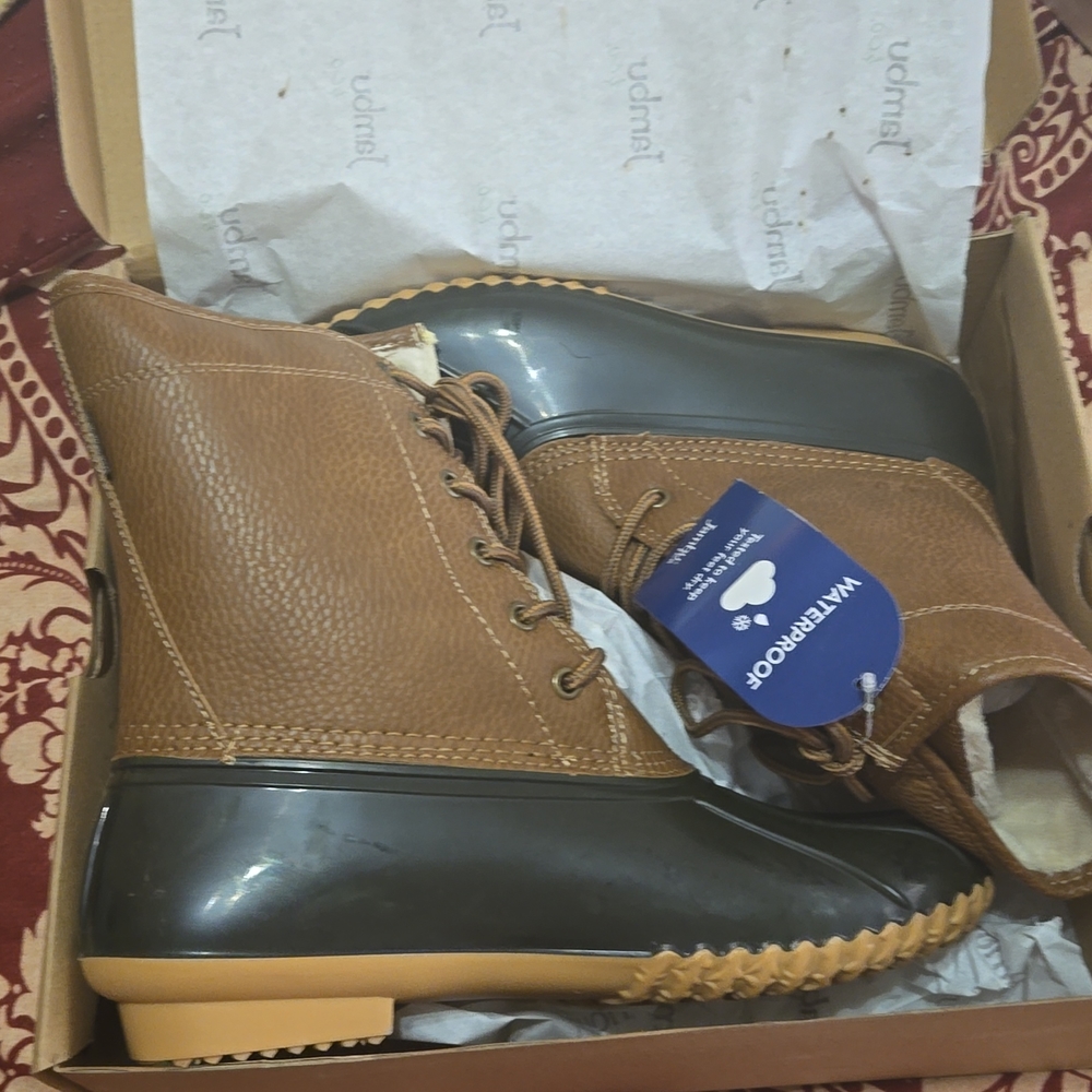 JBU Waterproof Duck Bpots Chocolate Brown Sz. 8.5 Never Worn. $50 sell price